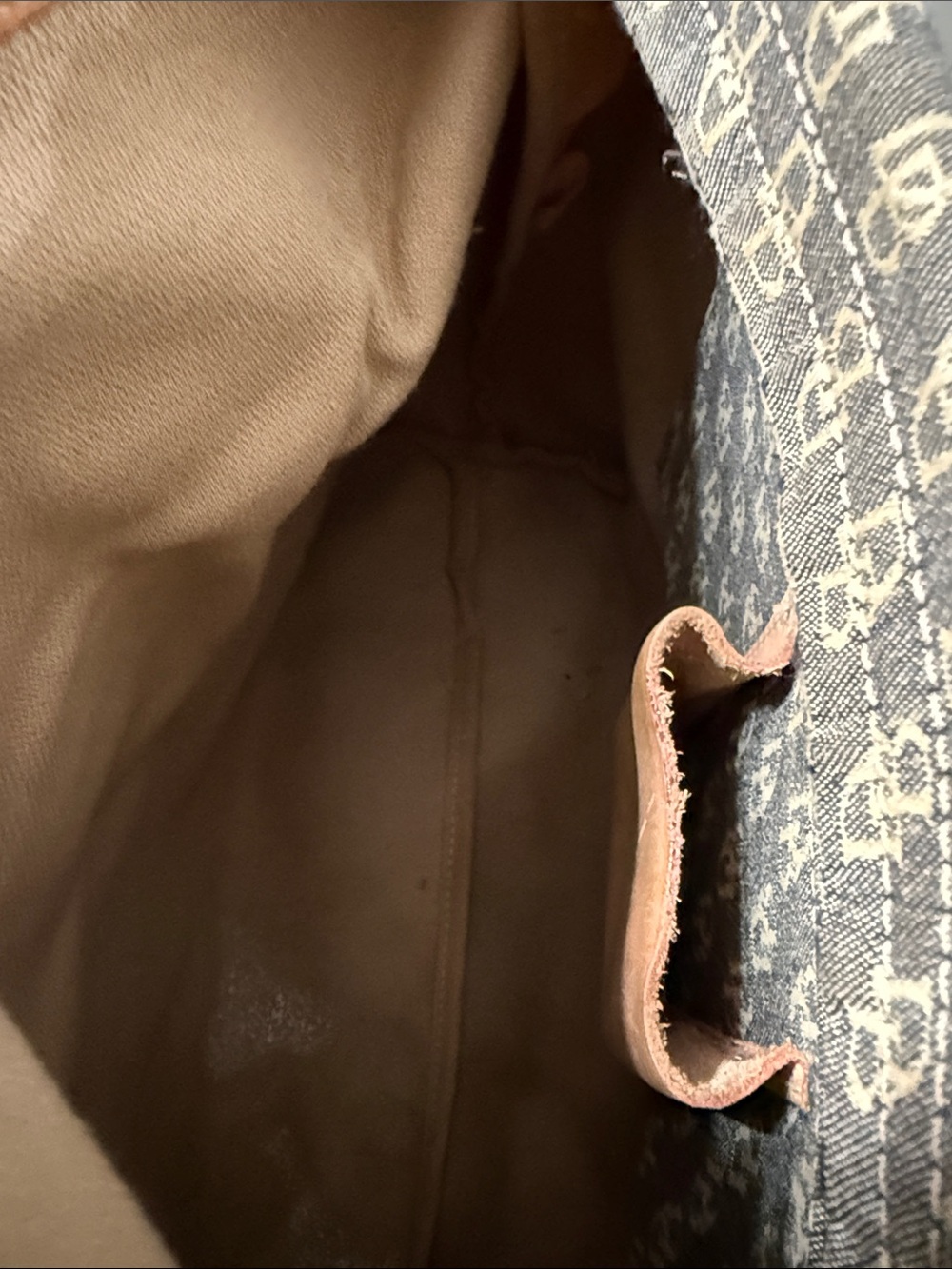 Dooney & Bourke Brown Monogram Hobo Bag – Tan Leather Trim - Picture 4 of 8